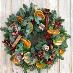 x Rustic Festive  Wreath x
