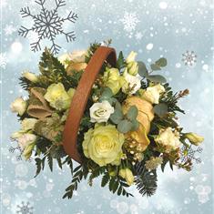  A white Christmas basket